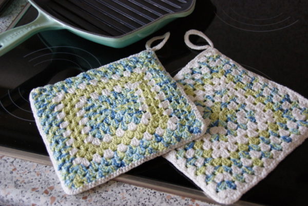 Cozy Granny Square Pot Holders Crochet Pattern