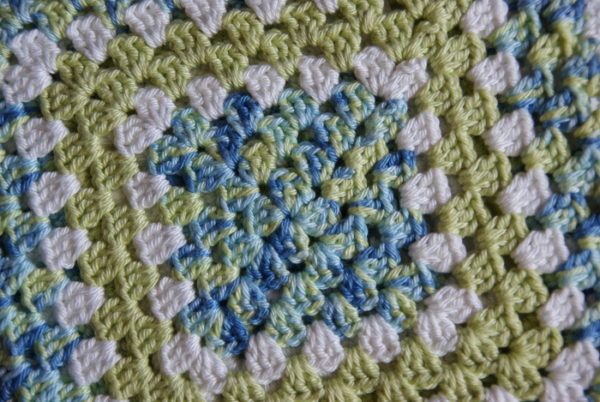 Cozy Granny Square Pot Holders Crochet Pattern - Image 4