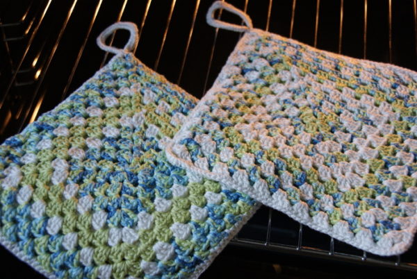 Cozy Granny Square Pot Holders Crochet Pattern - Image 5